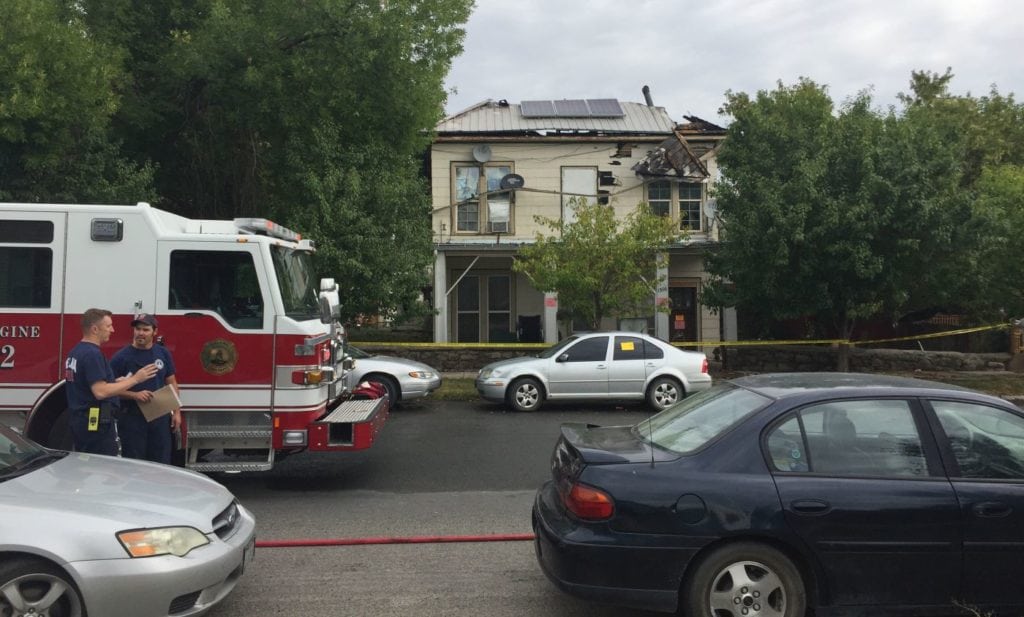 Overnight fire displaces apartment residents in Helena